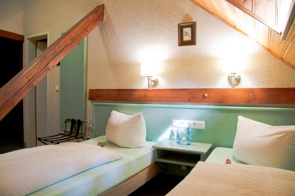 Gasthof Schloss Hubertus Erfurt Zimmer foto